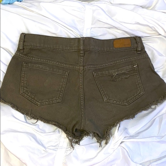 Army green jean shorts - Picture 2 of 2